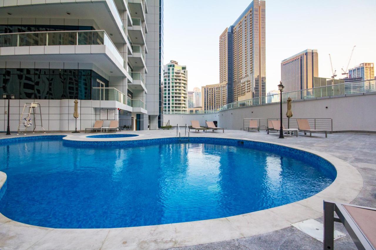 Luton Vacation Homes - Dubai Marina, Continental Tower Exterior photo