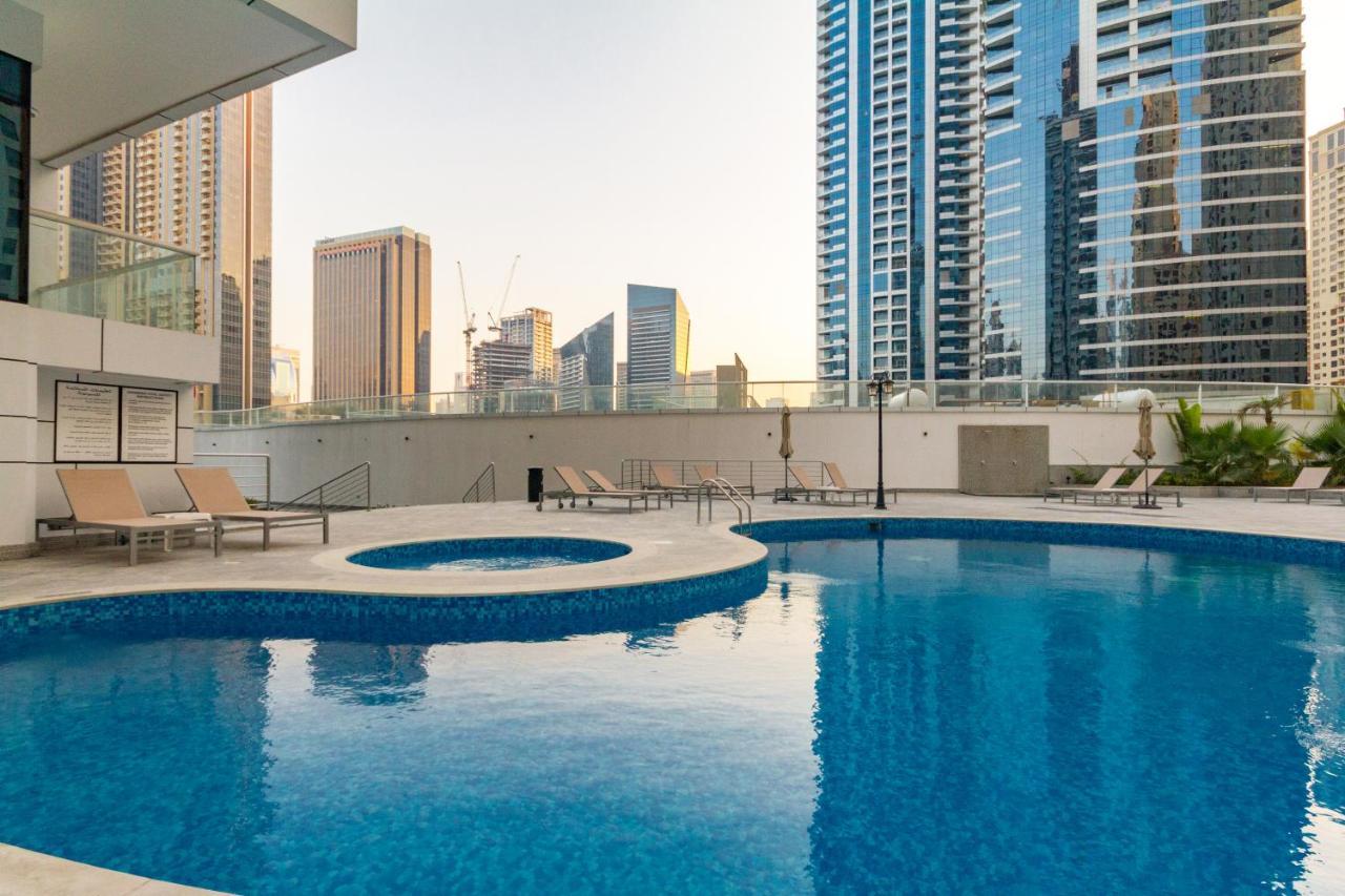 Luton Vacation Homes - Dubai Marina, Continental Tower Exterior photo